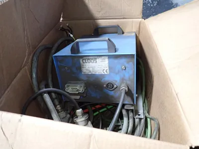 USED 2011 CLOOS QRC350E