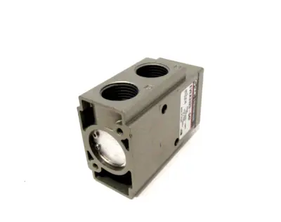 NEW SMC EVEX3320-04F POWER VALVE EVEX332004F