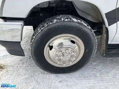 USED 2022 FORD /THOR MOTOR COACH E-350 SUPER DUTY FOUR WINDS 22E