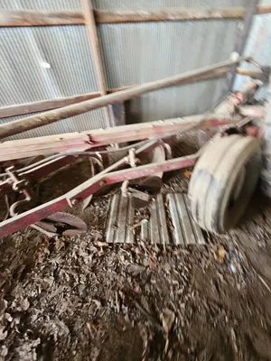 INTERNATIONAL 550 plow | Iron Listing (5)