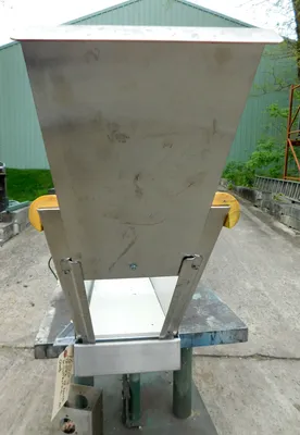 USED MK AUTOMATION CONVEYOR 6 X 52