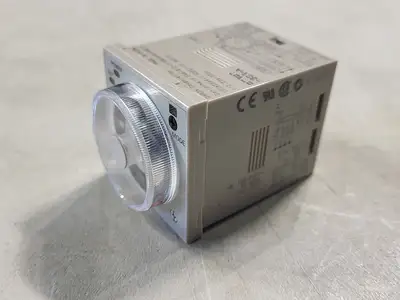 USED OMRON H3CR-A