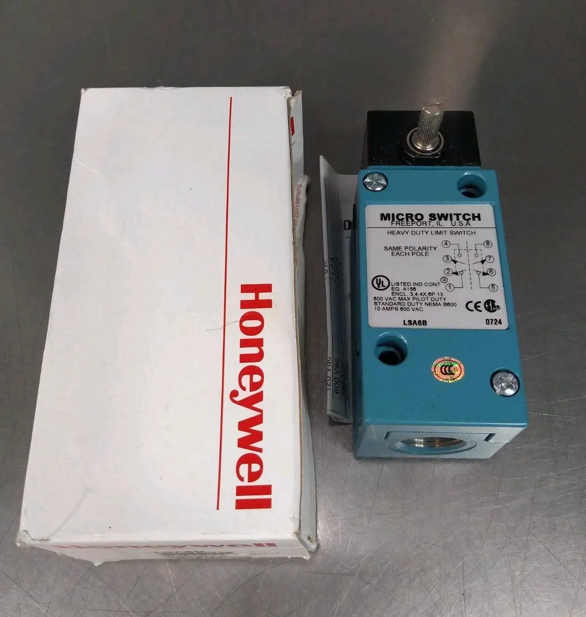 Honeywell LSA6B Plug In Limit Switch Roller Lever Loc4A2