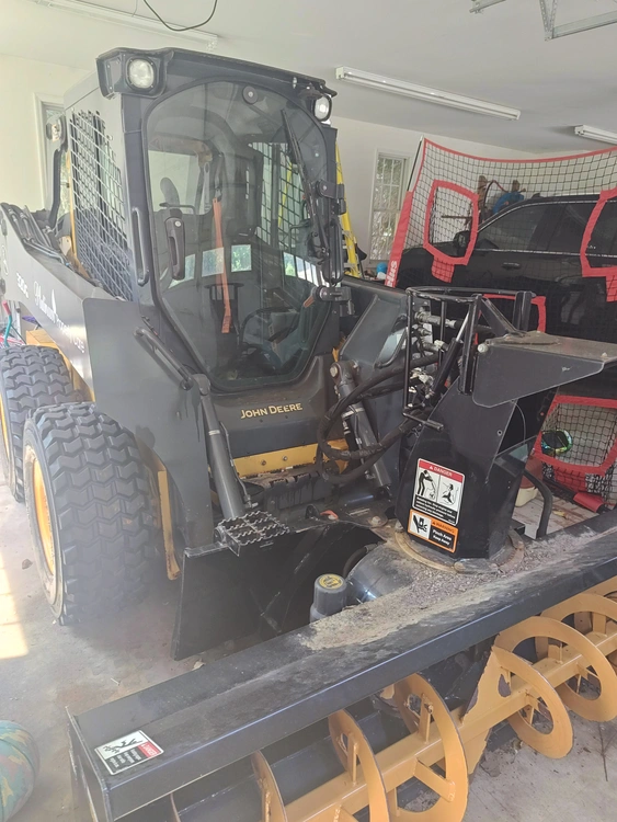 Used 2022 JOHN DEERE WE67Y-250/5000 Skid Loaders Illinois US | Alan Ross Machinery #1497021