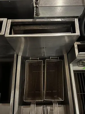 Used FRYMASTER _UNKNOWN_ Cookers / Coolers / Fryers Florida US | BAM Discount Restaurant Equipment #1373156