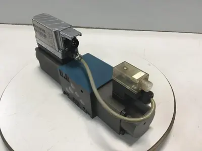 USED BOSCH 0 811 404 775