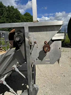 USED MAGNUSON ENGINEERING SHUFFLO FEEDER AND SLICER 54" WIDE