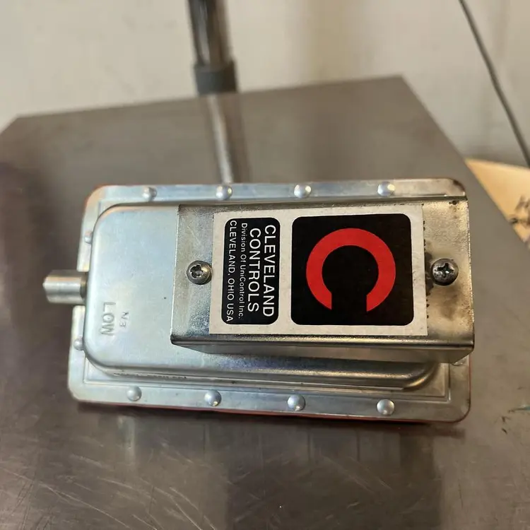 New | in-Stock CLEVELAND CONTROLS DFSH-CO Miscellaneous Equipment (Electrical & Power) Ohio US | Surplus Asset Holdings #1550469