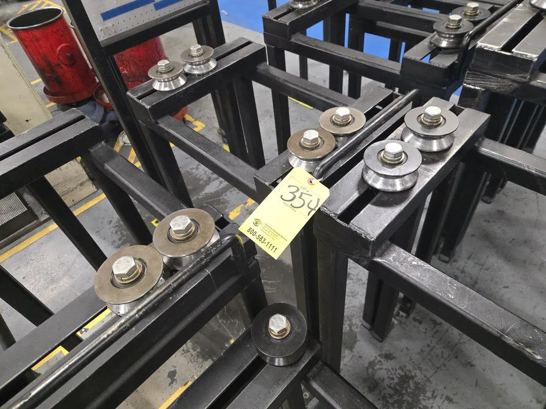 (1) Floor Mounted Wire/Rod Guide