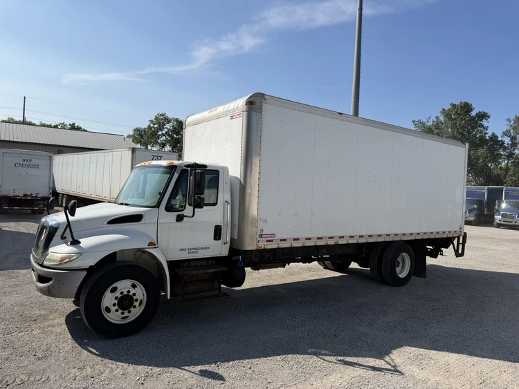 Used 2017 INTERNATIONAL 4300 SBA4X2 Box trucks Indiana US | Miedema Asset Management Group #1414680