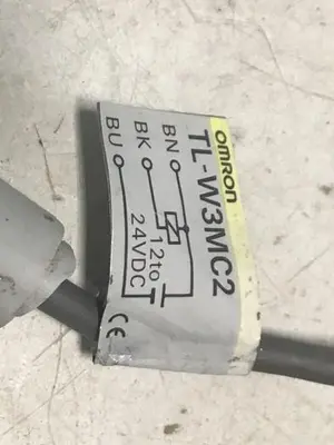 USED OMRON TL-W3MC2