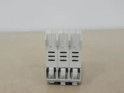 USED ALLEN BRADLEY 1492-FB3C30L