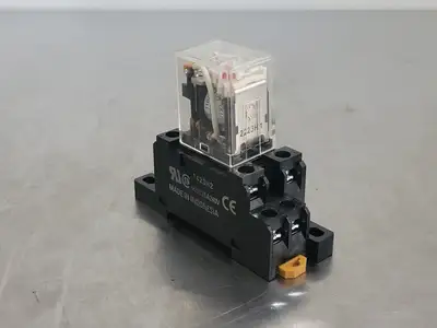 USED OMRON LY2N