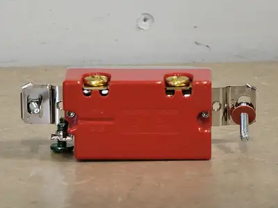 20A 120/277V Toggle Switch