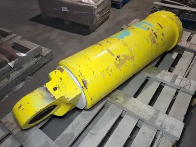 USED KOMATSU EL4831