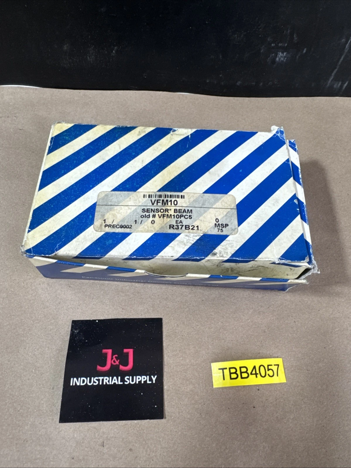 New Panasonic VF-M10 UVFM10 Photoelectric Sensor Set Warranty Shipping 🇺🇸