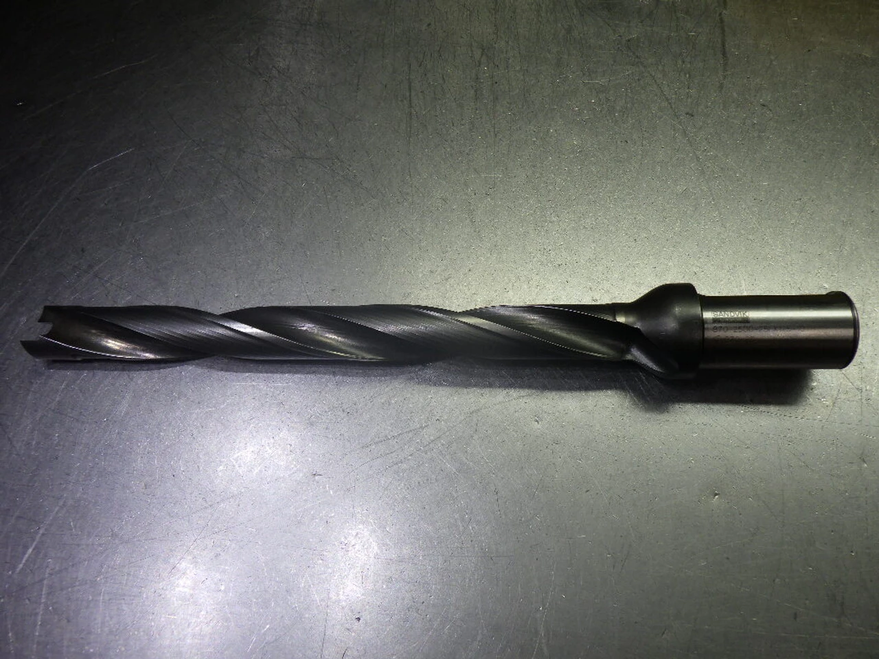 Sandvik 25-25.9mm Coolant Thru Drill 1.25" Shank 870-2500-25LX125-10 (LOC1314B)