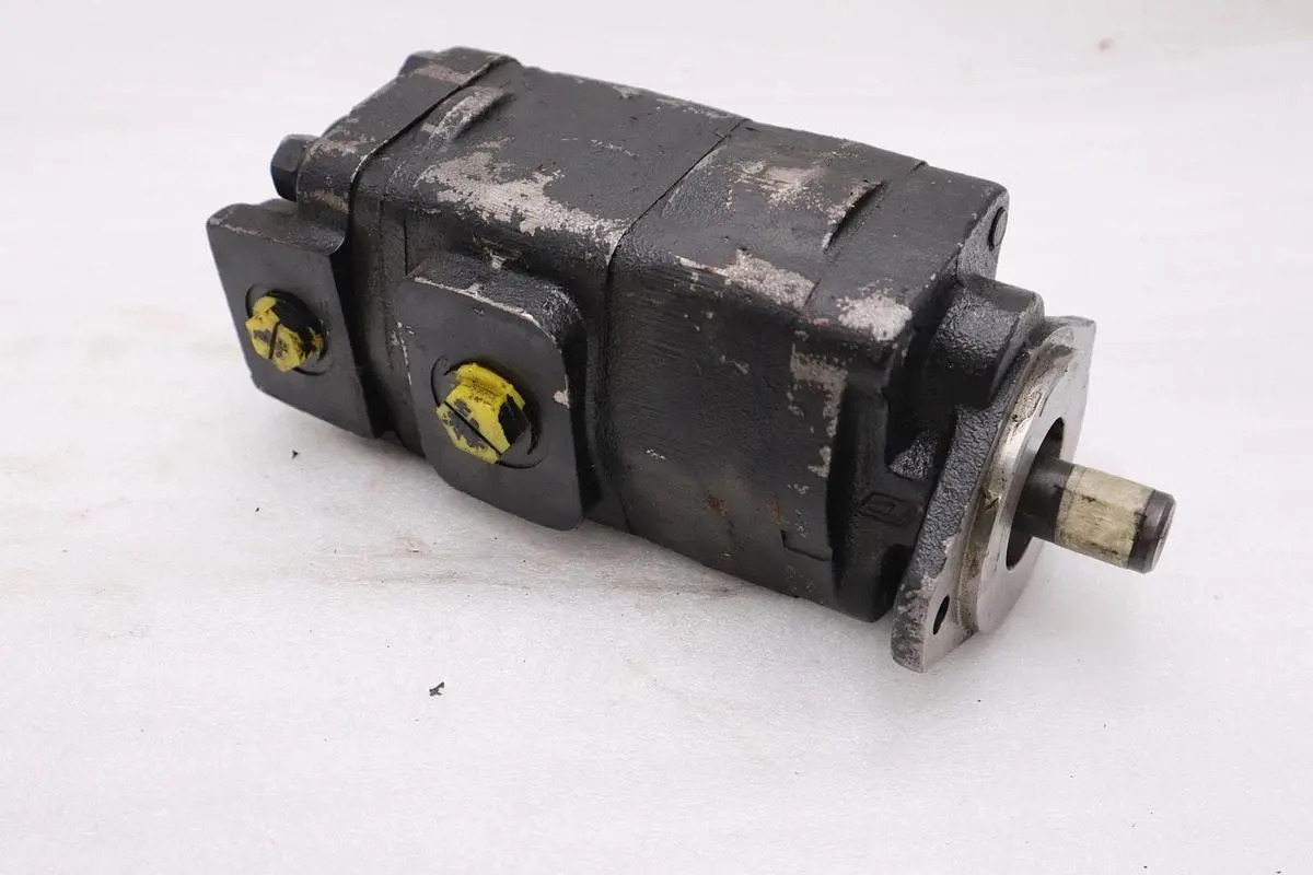 3269121137 Parker Commercial Intertech Gear Pump STOCK H1836