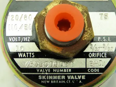 Honeywell Skinner V5D30090 Solenoid Valve 3-Way NC 120V 75 PSI 1/8" NPT
