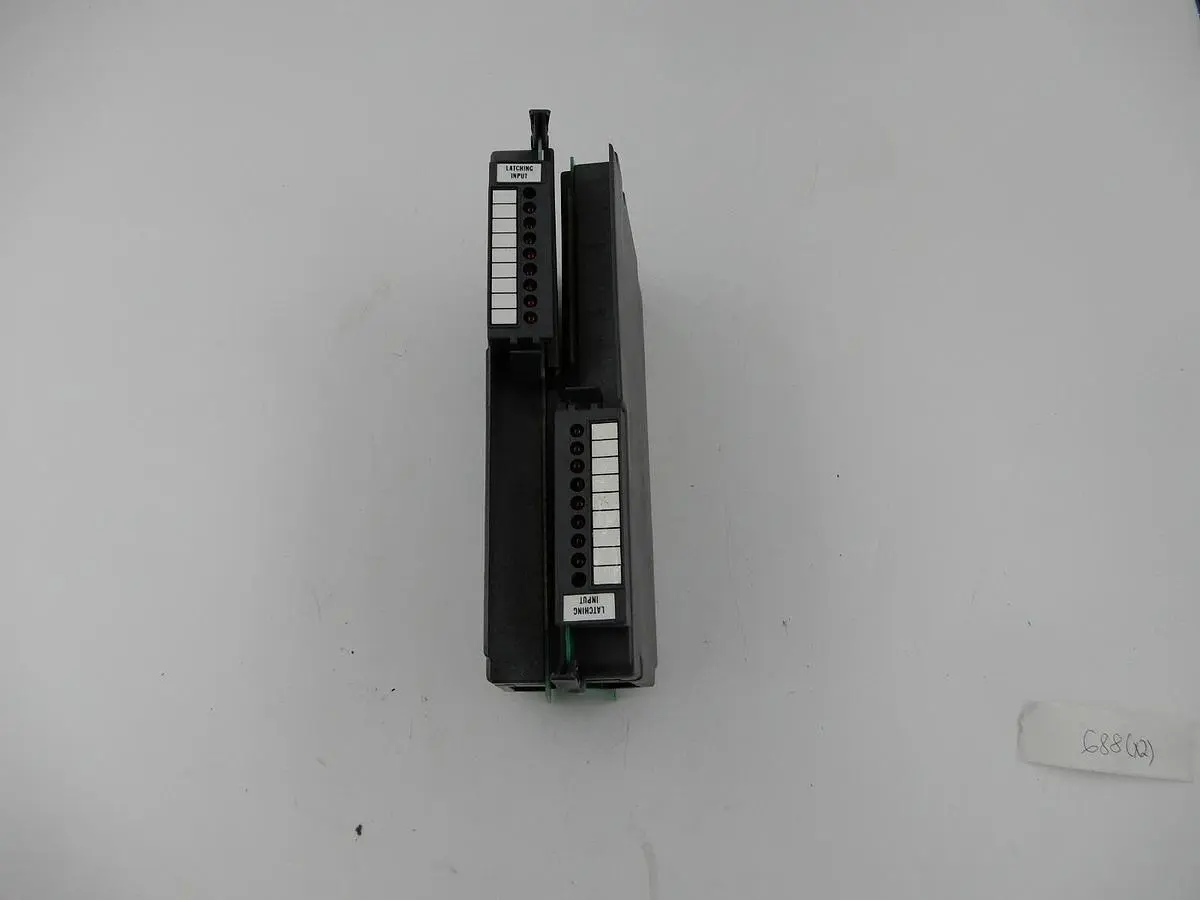 ALLEN BRADLEY LATCHING INPUT MODULE SERIES B LOT OF 2 STOCK 688