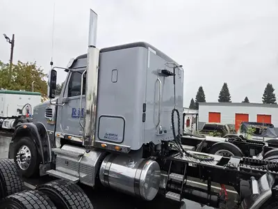 USED 2023 FREIGHTLINER CORONADO 122 SD