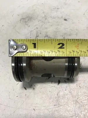 USED VICKERS 25-D10-30