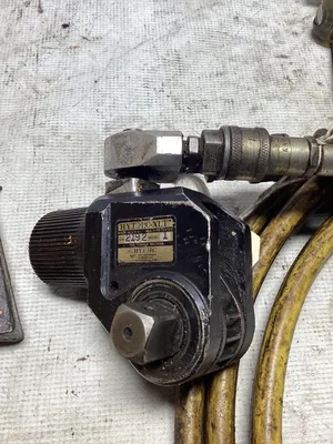 Hytorc Hydraulic Wrench SST-10 Model C;  10000 PSI w/Attachment