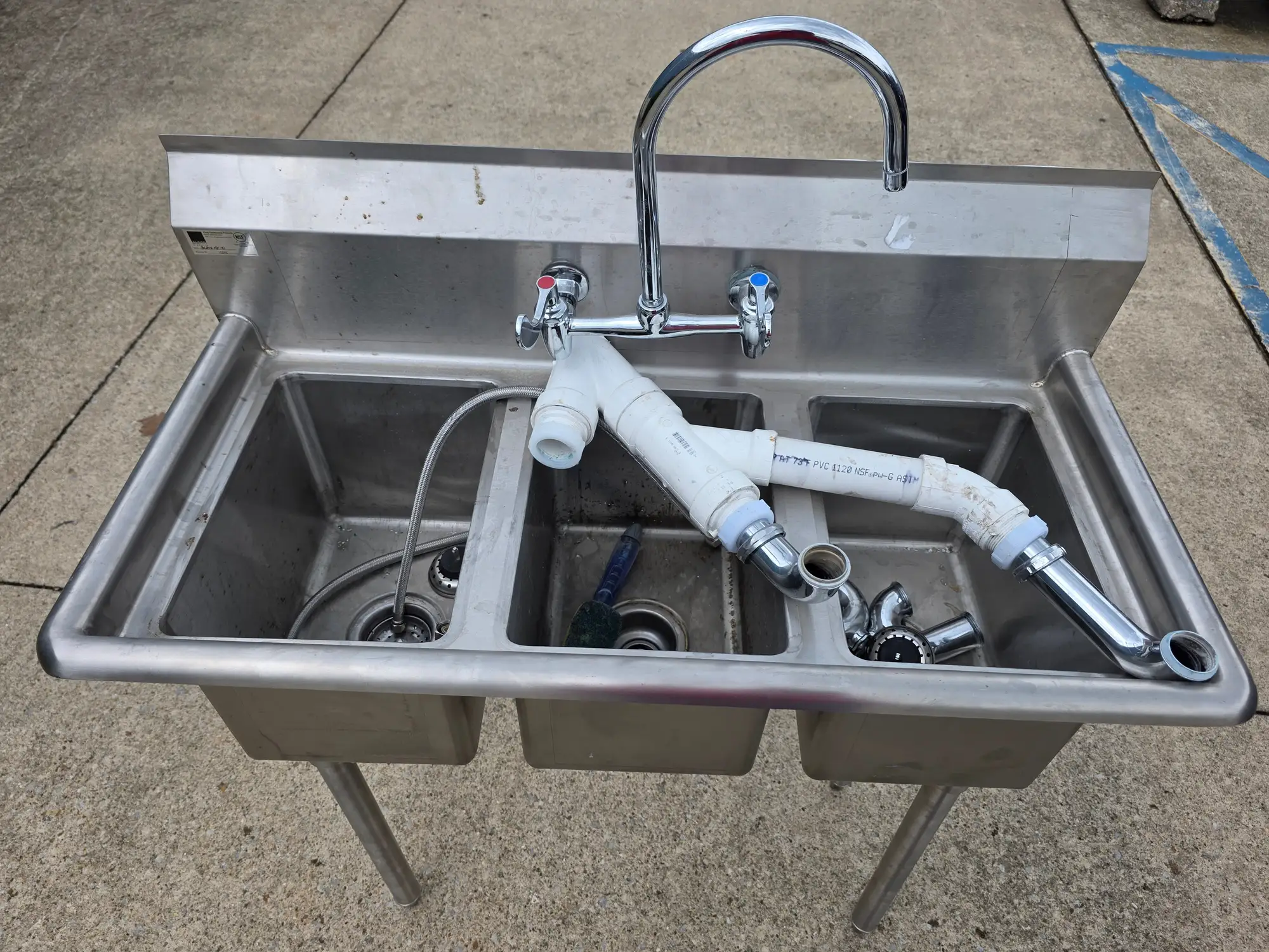 Used Elkay Used Elkay 39" X 19.75" 3 Compartment Stainless Steel sink with Faucet - SS412 Sinks Illinois US | Falcon Restaurant Supply #1373528