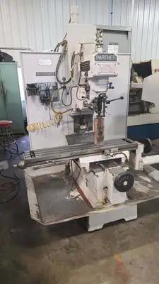 MILLTRONICS MB18 Vertical Mills | Toolquip, Inc. (2)