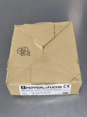 Pepperl+Fuchs VBA-4E4A-CB1-ZEJ/E2J Interface Module Loc4E39