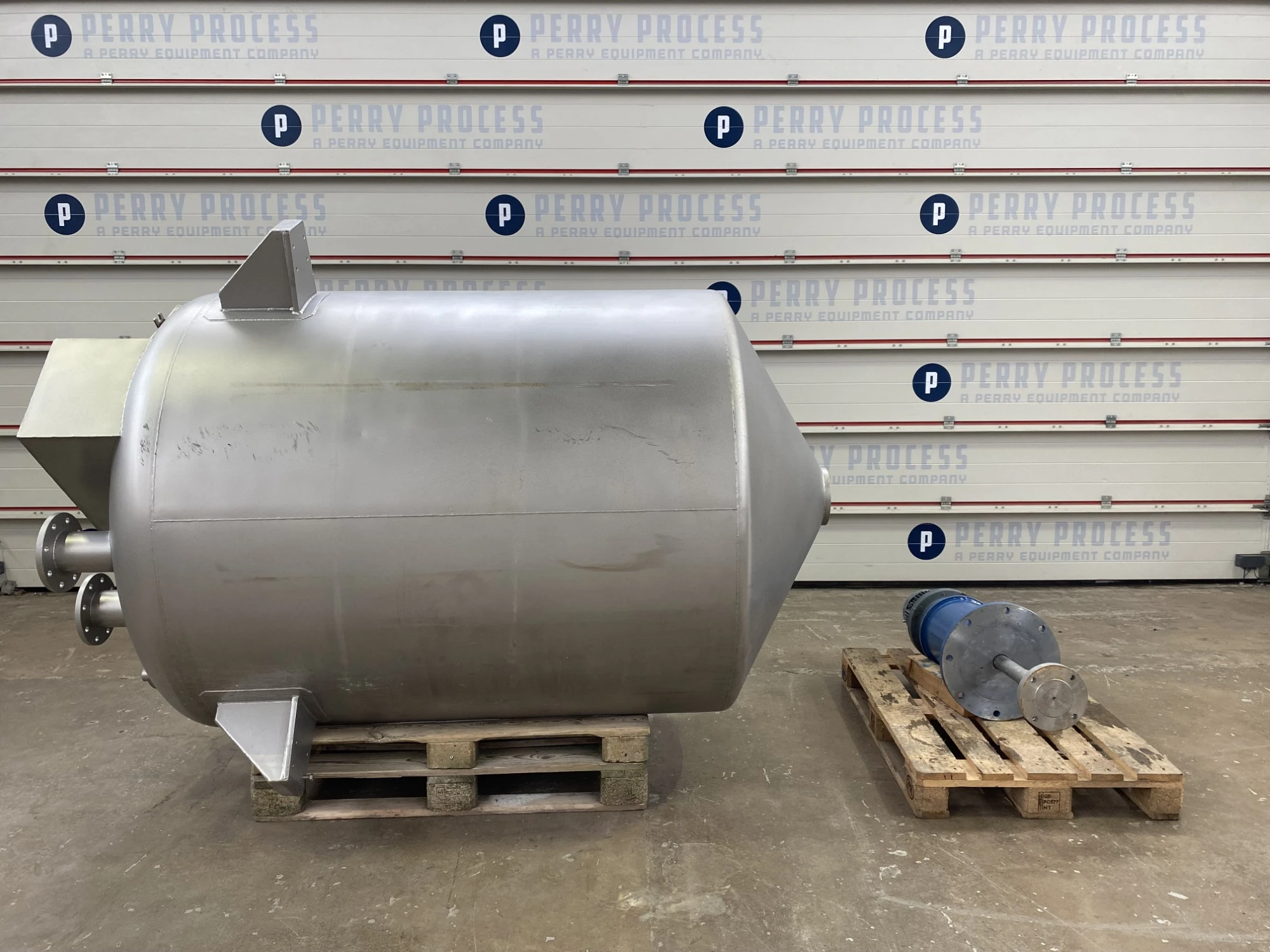 USED SINCLAIR STAINLESS 2,100 Litre