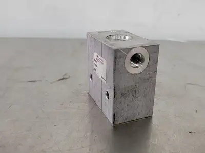 USED INTEGRATED HYDRAULICS B24257