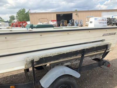USED 1972 STARCRAFT MARINER