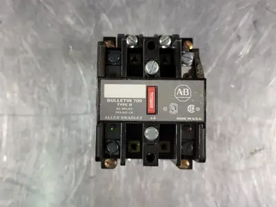 NEW ALLEN-BRADLEY 700-N200A1