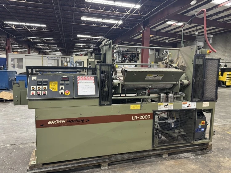 Used BROWN LR-2000 Thermoforming Machines | Arlington Machinery #875906