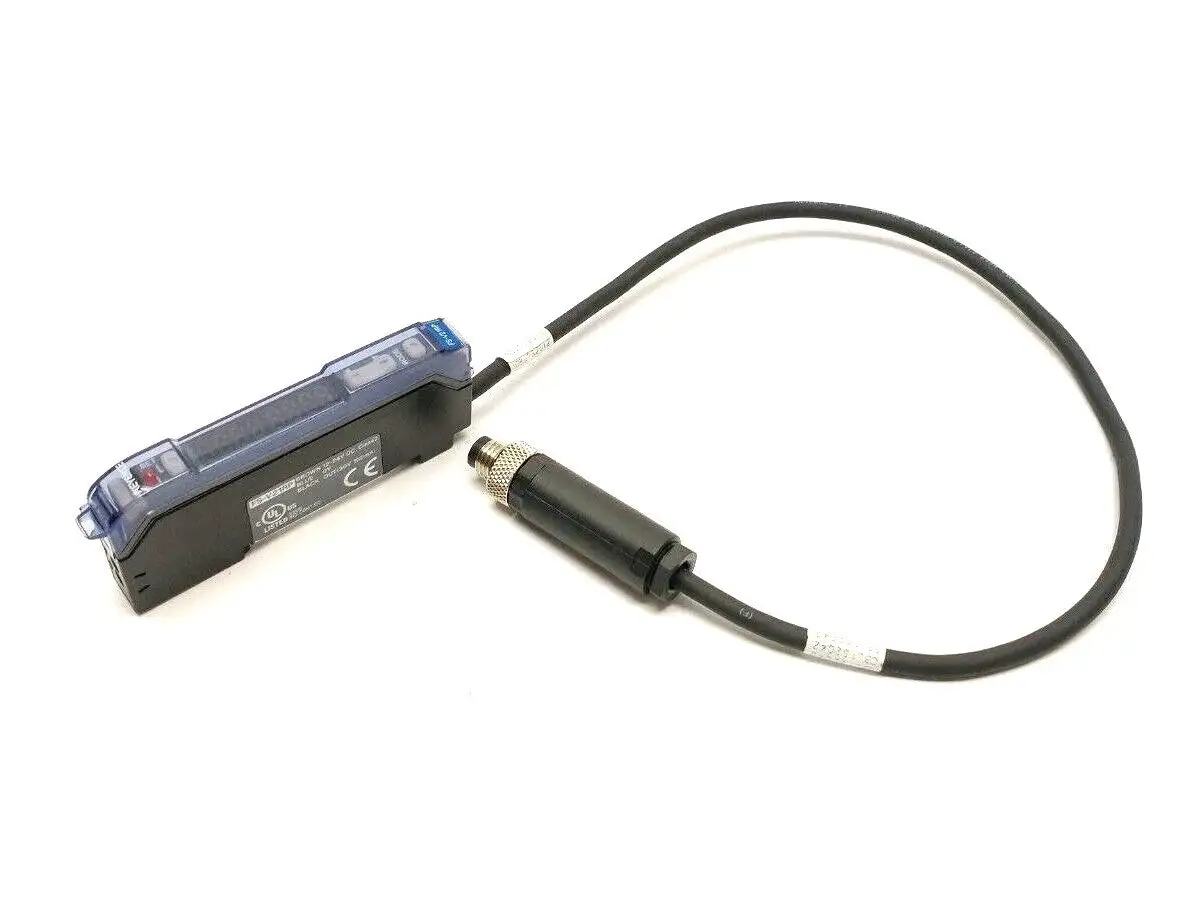 FS-V21RP | Keyence  Fiber Amplifier Main Unit PNP 3-Pin Male Connector 13" Cable - Used