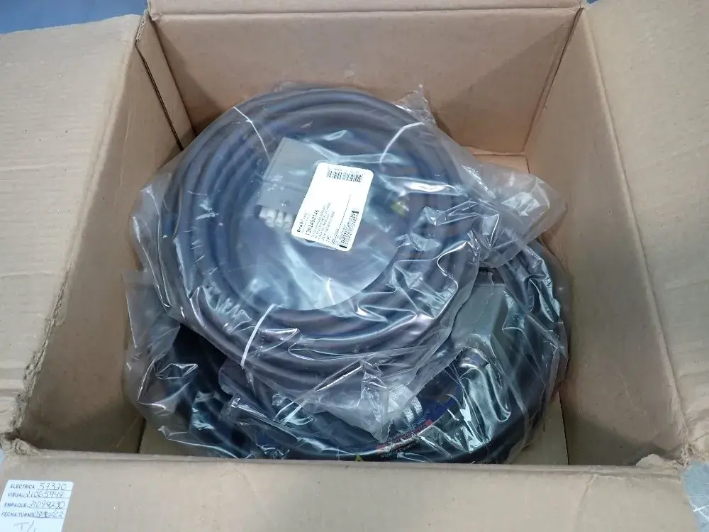 NEW WOODHEAD/MOLEX 1302490146