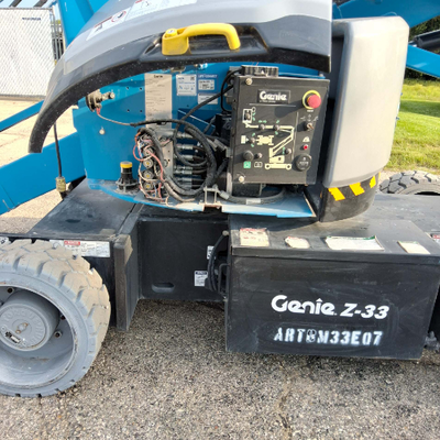 Used 2022 Z-33/18 Genie Articulating Boom Lifts Wisconsin US | Stack Equipment #1418942
