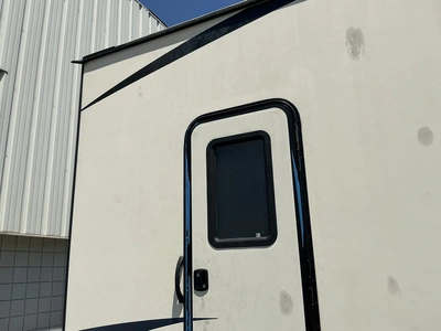 Used 2016 KEYSTONE RESIDENCE 4051FL Campers, Caravans, Motorhomes Michigan US | Miedema Asset Management Group #1327788