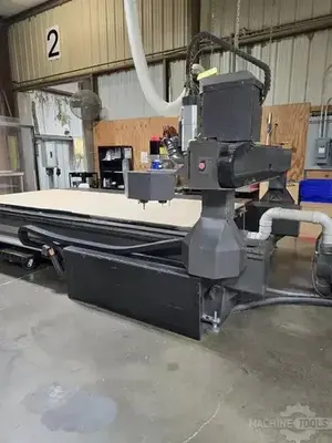 USED 2005 MULTICAM 5000 SERIES