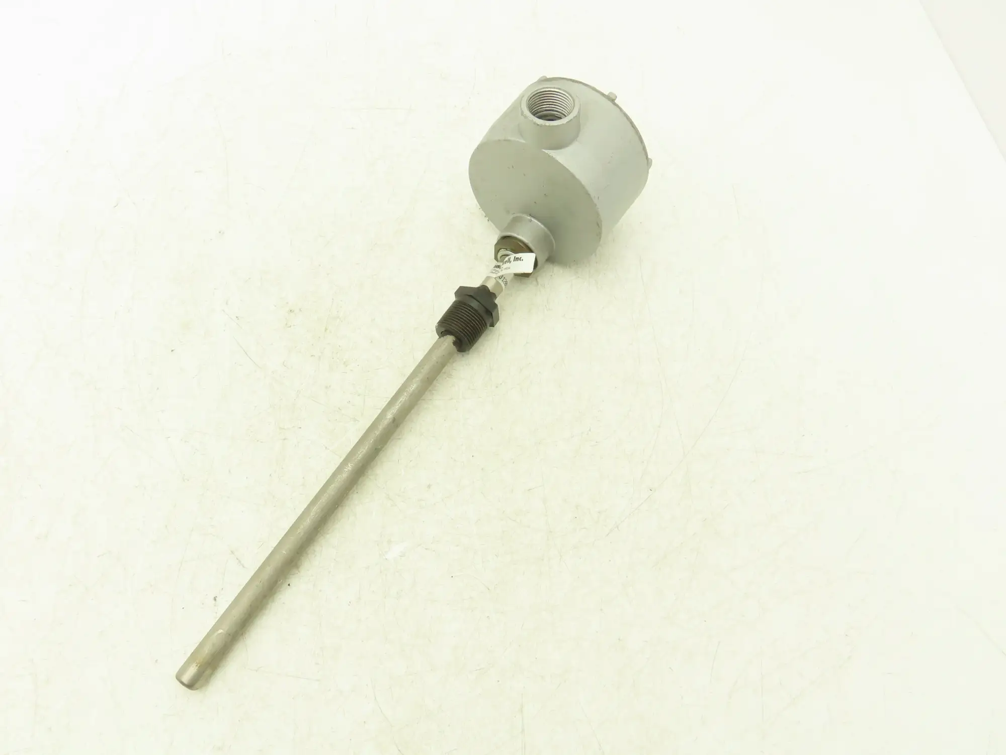 Honeywell Y3D10-S12-4-F9 Level Transducer Controller With 9" Probe 3/4" NPT