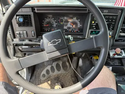 Used 2002 CHEVROLET C7500 Fuel & Lube Trucks Kentucky US | Proxy Equipment #1425954