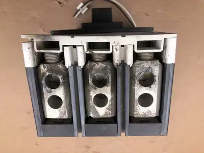 SIEMENS HJGA 250A 3 Pole Circuit Breaker 600V 250V