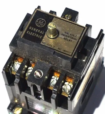 NEW GENERAL ELECTRIC CR120BP04022 RELAY