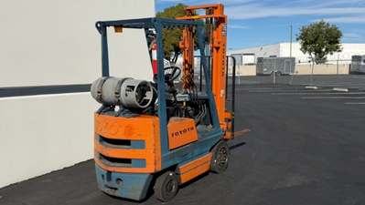 USED 2000 Toyota 42-3FGC15