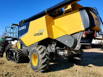 USED 2013 CLAAS LEXION 740TT