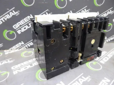 General Electric CR122AD08141AA Industrial Relay New NIB