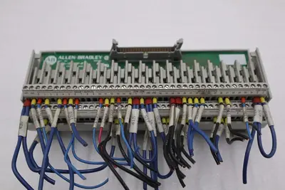 Allen Bradley 1492-IFM40F-F-2 Interface Module 0-132V AC/DC Fused STOCK 2407A