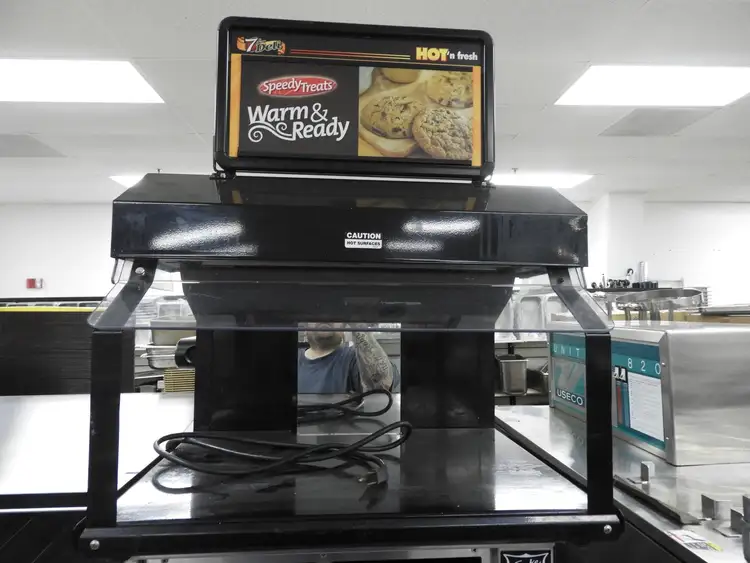 Used Merco Used Merco MM-24 Commercial Counter Top Mini-Merchandiser Warmer Display 120V Countertop Display Warmers Illinois US | Falcon Restaurant Supply #1376468