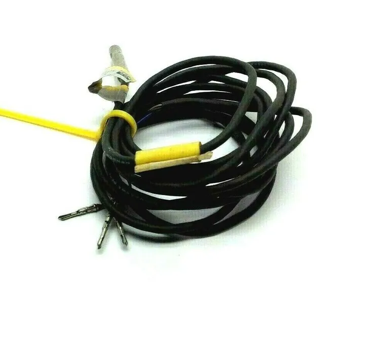 Used OMRON PROXIMITY SENSOR PNP 12-24VDC Proximity Sensors | Maverick Industrial Sales #1115581